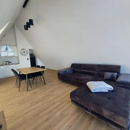 Spanie Po Zboju Landhaus *